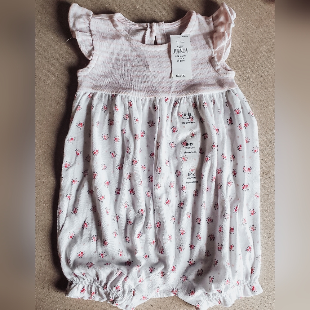 NWT baby gap romper 6-12M